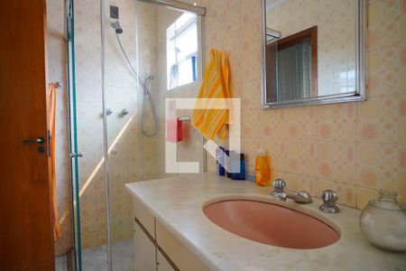 Apartamento à venda com 300m², 3 quartos e 4 vagasBanheiro do Quarto 2