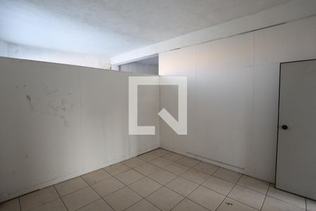 Casa à venda com 140m², 1 quarto e 3 vagasPrédio - 2º Andar/Com Divisórias