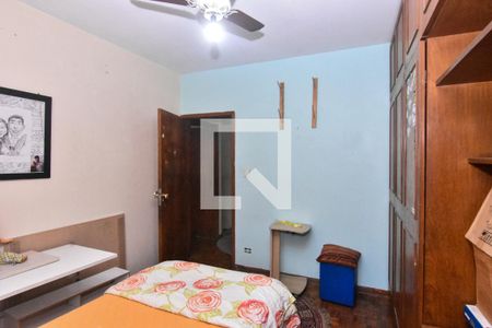 Casa à venda com 164m², 3 quartos e 3 vagas Casa à venda com 164m², 3 quartos e 3 vagasQuarto 3