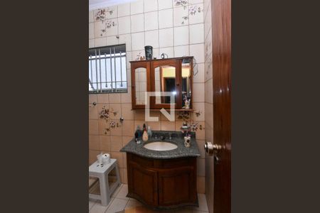 Casa à venda com 164m², 3 quartos e 3 vagas Casa à venda com 164m², 3 quartos e 3 vagasBanheiro Corredor