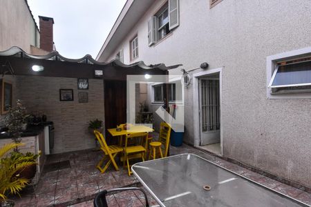 Casa à venda com 164m², 3 quartos e 3 vagas Casa à venda com 164m², 3 quartos e 3 vagasQuintal