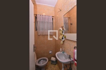 Casa à venda com 164m², 3 quartos e 3 vagas Casa à venda com 164m², 3 quartos e 3 vagasBanheiro de Serviço