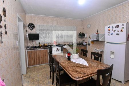 Casa à venda com 164m², 3 quartos e 3 vagas Casa à venda com 164m², 3 quartos e 3 vagasCozinha