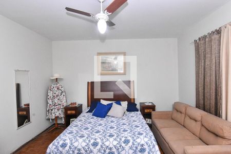 Casa à venda com 164m², 3 quartos e 3 vagas Casa à venda com 164m², 3 quartos e 3 vagasQuarto Suíte