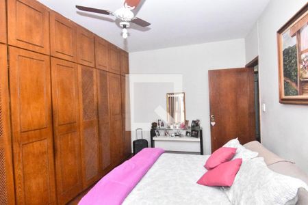 Casa à venda com 164m², 3 quartos e 3 vagas Casa à venda com 164m², 3 quartos e 3 vagasQuarto 2