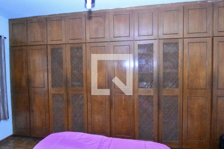 Casa à venda com 164m², 3 quartos e 3 vagas Casa à venda com 164m², 3 quartos e 3 vagasQuarto 2