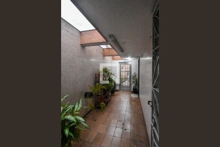 Casa à venda com 164m², 3 quartos e 3 vagas Casa à venda com 164m², 3 quartos e 3 vagasEntrada