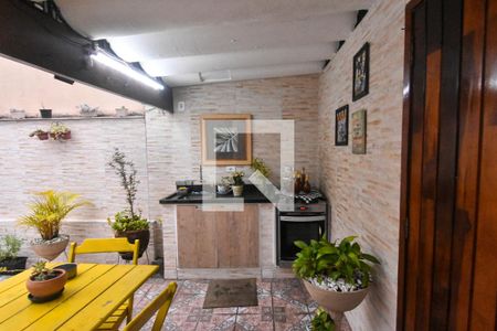 Casa à venda com 164m², 3 quartos e 3 vagas Casa à venda com 164m², 3 quartos e 3 vagasQuintal