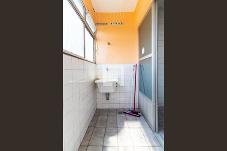 Apartamento à venda com 67m², 2 quartos e 1 vaga Apartamento à venda com 67m², 2 quartos e 1 vagaLavanderia