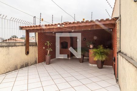 Casa à venda com 268m², 3 quartos e 6 vagasQuintal