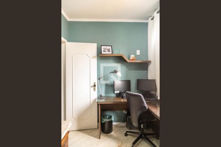 Casa à venda com 268m², 3 quartos e 6 vagasQuarto 2