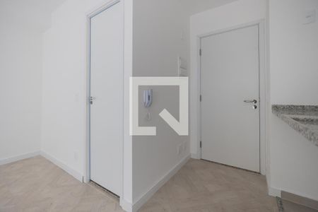 Cozinha de apartamento para alugar com 1 quarto, 27m² em Pinheiros, São Paulo