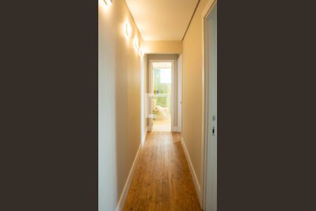 Apartamento à venda com 85m², 2 quartos e 1 vaga Apartamento à venda com 85m², 2 quartos e 1 vagaCorredor