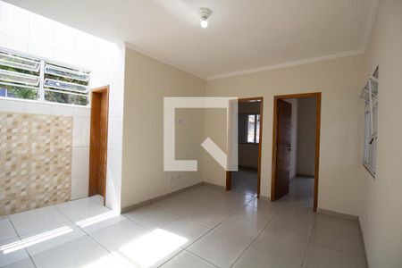 Sala/Cozinha de apartamento para alugar com 2 quartos, 44m² em Vila Jacuí, São Paulo