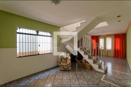 Casa para alugar com 160m², 4 quartos e 3 vagasSala