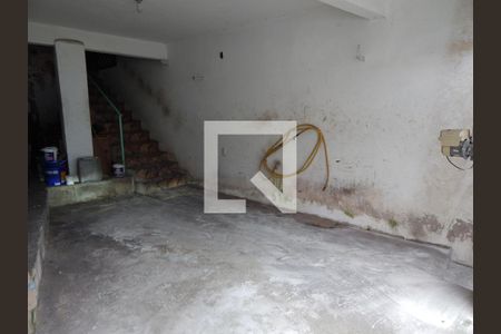 Garagem de casa para alugar com 2 quartos, 98m² em Jardim de Lourdes, Embu das Artes