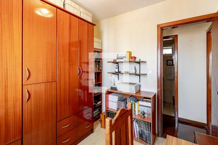 Apartamento à venda com 58m², 2 quartos e 2 vagasQuarto 01