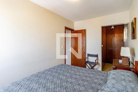 Apartamento à venda com 58m², 2 quartos e 2 vagasQuarto 02