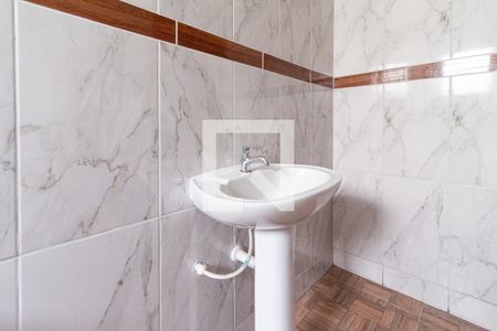 Casa à venda com 150m², 3 quartos e 4 vagasBanheiro da suíte