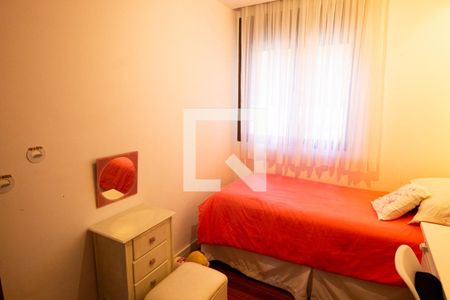 Apartamento à venda com 131m², 3 quartos e 2 vagas Apartamento à venda com 131m², 3 quartos e 2 vagasQuarto 2