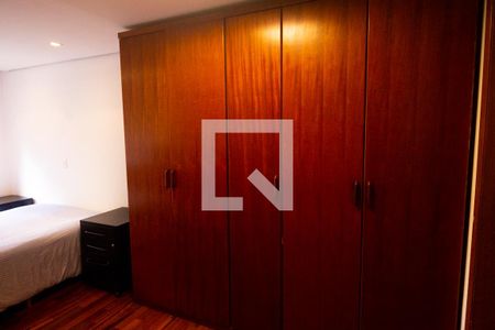 Apartamento à venda com 131m², 3 quartos e 2 vagas Apartamento à venda com 131m², 3 quartos e 2 vagasSuíte