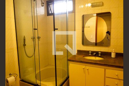 Apartamento à venda com 131m², 3 quartos e 2 vagas Apartamento à venda com 131m², 3 quartos e 2 vagasBanheiro Corredor