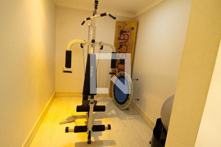 Apartamento à venda com 131m², 3 quartos e 2 vagas Apartamento à venda com 131m², 3 quartos e 2 vagasÁrea comum - Academia