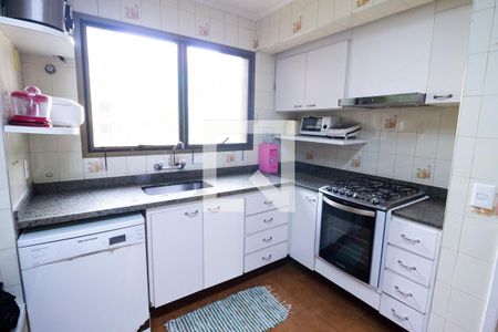 Apartamento à venda com 131m², 3 quartos e 2 vagas Apartamento à venda com 131m², 3 quartos e 2 vagasCozinha