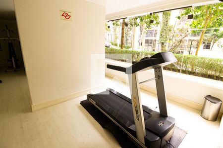 Apartamento à venda com 131m², 3 quartos e 2 vagas Apartamento à venda com 131m², 3 quartos e 2 vagasÁrea comum - Academia