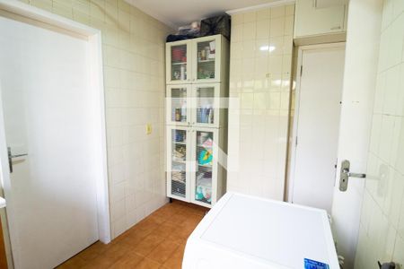 Apartamento à venda com 131m², 3 quartos e 2 vagas Apartamento à venda com 131m², 3 quartos e 2 vagasÁrea de Serviço