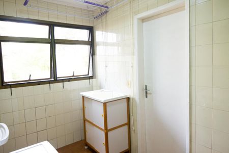 Apartamento à venda com 131m², 3 quartos e 2 vagas Apartamento à venda com 131m², 3 quartos e 2 vagasÁrea de Serviço