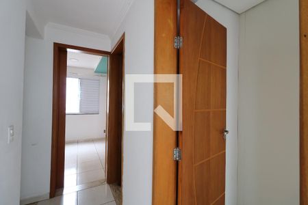 Casa de condomínio para alugar com 89m², 3 quartos e 1 vagaCorredor Piso 1