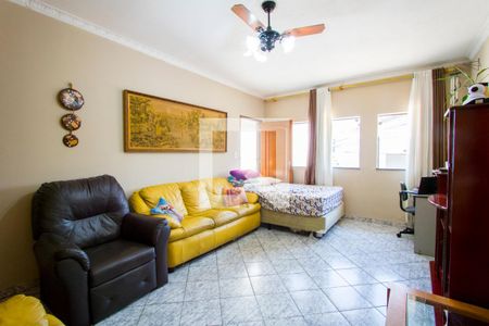 Sala de casa à venda com 3 quartos, 143m² em Vila Scarpelli, Santo André