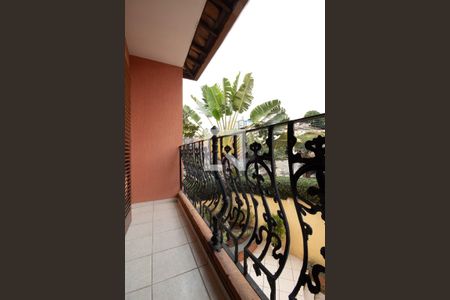 Casa à venda com 200m², 4 quartos e 6 vagasSacada do Quarto 2