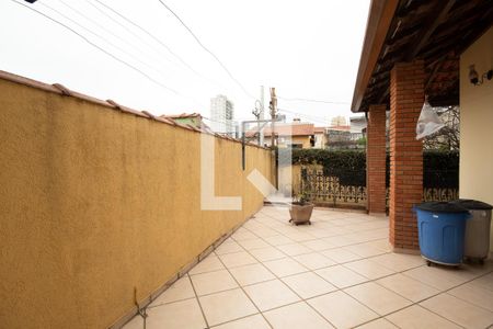 Casa à venda com 200m², 4 quartos e 6 vagasÁrea de Serviço e quintal
