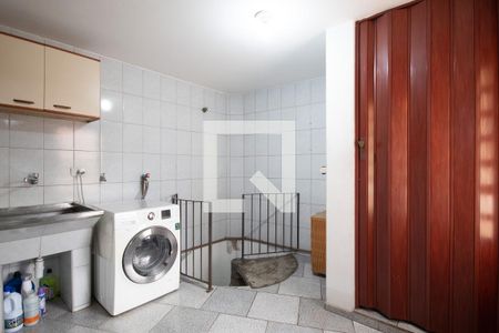 Casa à venda com 200m², 4 quartos e 6 vagasÁrea de Serviço