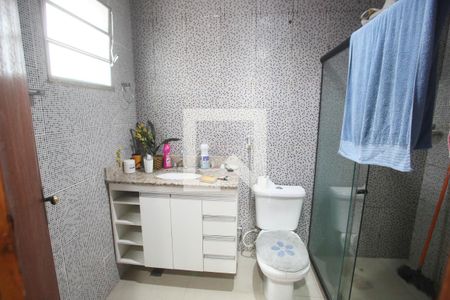 Casa à venda com 210m², 3 quartos e 2 vagas Casa à venda com 210m², 3 quartos e 2 vagasBanheiro da Suíte