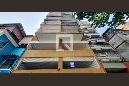 Apartamento à venda com 65m², 2 quartos e 1 vagaFachada