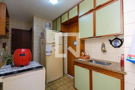 Apartamento à venda com 65m², 2 quartos e 1 vagaCozinha