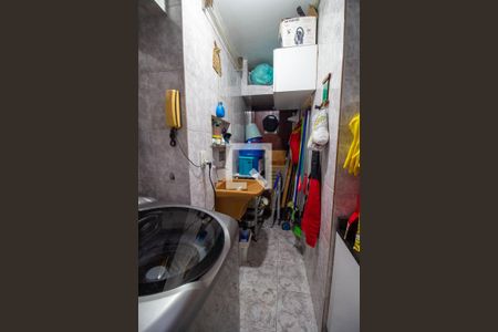 Apartamento à venda com 70m², 2 quartos e 1 vagaÁrea de Serviço