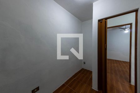 Quarto 1 de casa para alugar com 2 quartos, 51m² em Vila Ema, São Paulo