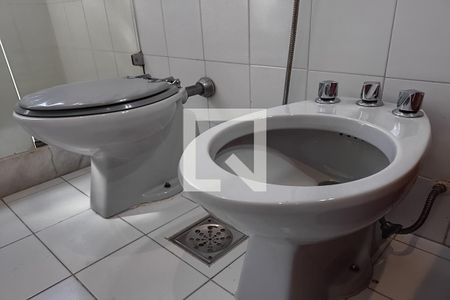 Apartamento para alugar com 205m², 4 quartos e 3 vagasBanheiro Social