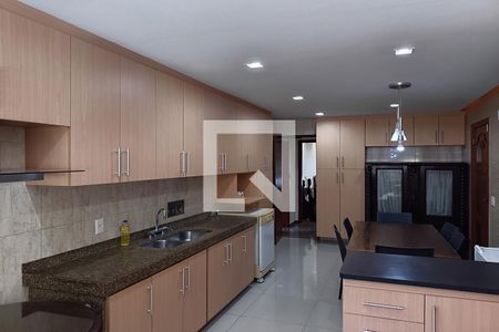 Apartamento para alugar com 205m², 4 quartos e 3 vagasCozinha