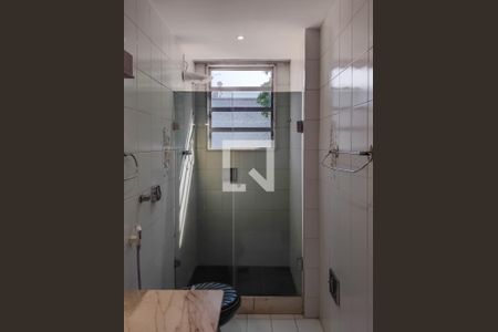 Apartamento para alugar com 205m², 4 quartos e 3 vagasBanheiro da Suíte