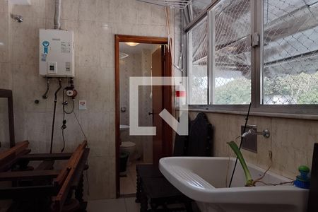Apartamento para alugar com 205m², 4 quartos e 3 vagasÁrea de Serviço