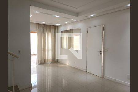 Sala de casa de condomínio para alugar com 3 quartos, 120m² em Jardim Carlos Cooper, Suzano