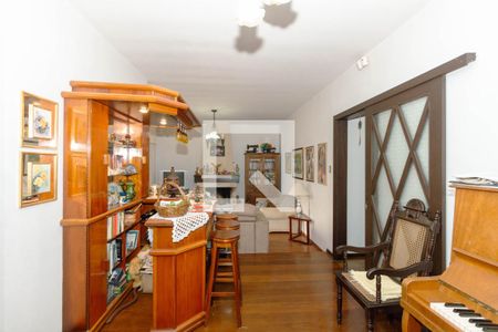 Sala de casa à venda com 4 quartos, 330m² em Santa Tereza, Porto Alegre