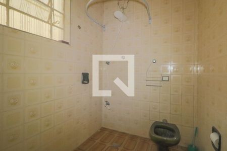 Banheiro de casa à venda com 1 quarto, 69m² em Vila Bertioga, São Paulo