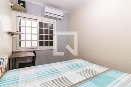 Dormitório de apartamento à venda com 1 quarto, 28m² em Partenon, Porto Alegre