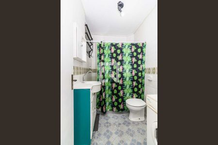 Banheiro de apartamento à venda com 1 quarto, 28m² em Partenon, Porto Alegre
